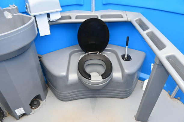 Portable Toilet Options We Offer in Garrettsville, OH